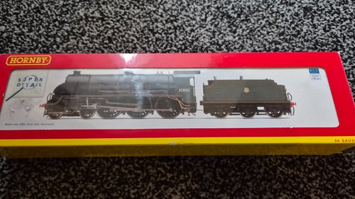 Hornby r2724 0 class - hornby, br
