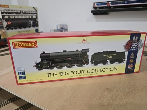 Hornby r30273 class n15 - sr,