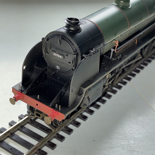 Hornby r2581 class - hornby,