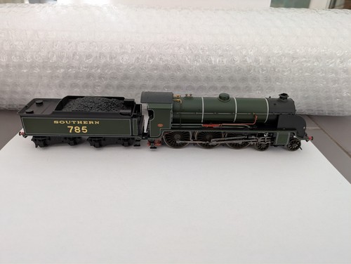 Hornby r3075 gauge class - r3075, oo