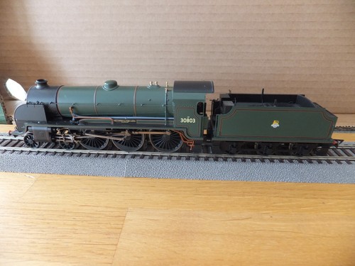 Hornby r2582 n15 0 - n15, 30803