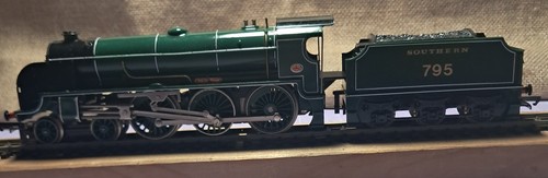 Hornby r154 class n15 loco - r154,