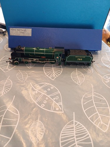 Hornby r154 gauge green - hornby,